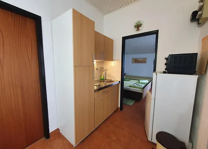 Area Simo Πανσιόν 3*