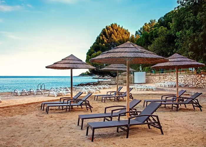 Area Simo Πανσιόν Πόρετς